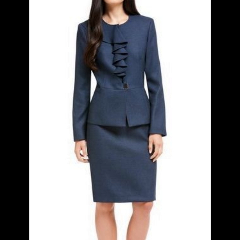 ANNE KLEIN SKIRT & JACKET BLUE SUIT w/LAYERED RUFFLE NECKLINE w/suit bag